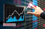 نوسانات در بازارهای مالی و سیاست‌های تجاری طی ۱۳ ماه گذشته